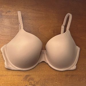 Skims Fits Everybody T-Shirt Bra